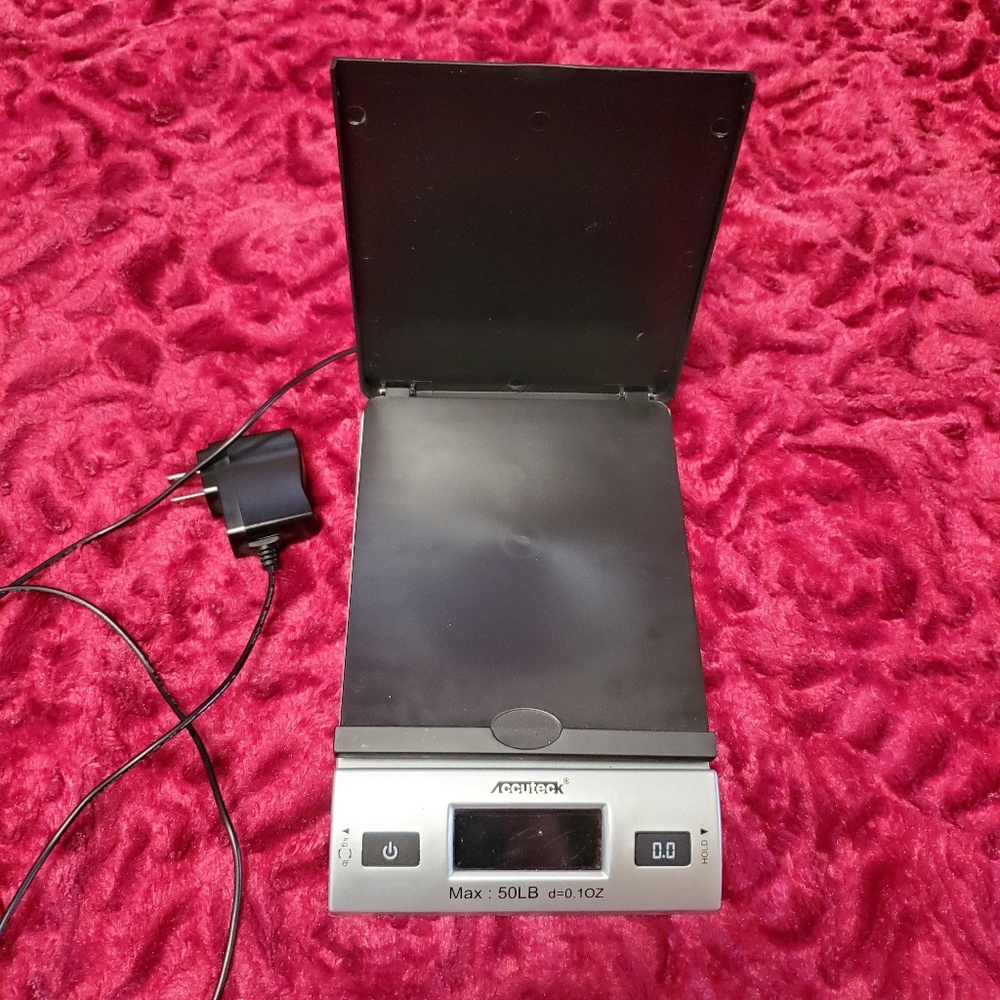 (SOLD) ACCUTECK POSTAL SCALE MAX 50LBS! - Picture 3 of 8